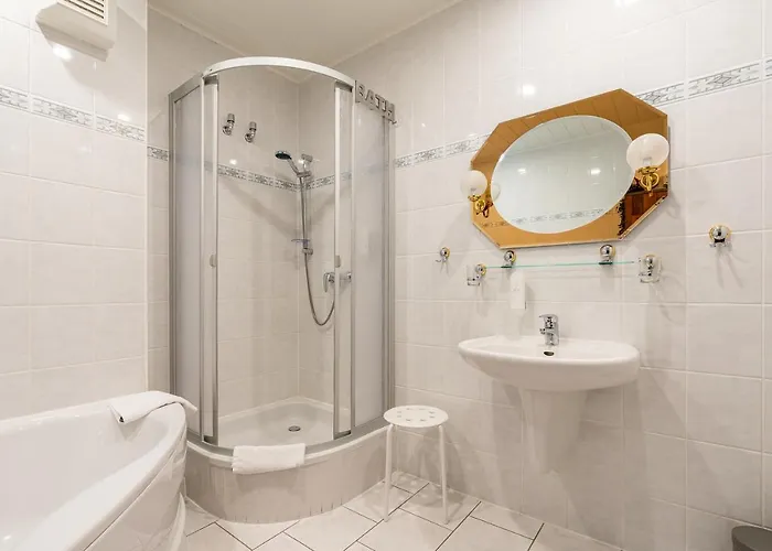 & Restaurant Stadt 3* Гентин